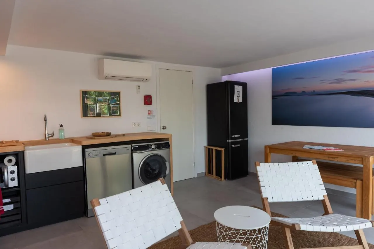 Romantic Modern Apartment Private Swimming Pool 5 Min Walk From Begur Centre Espanha