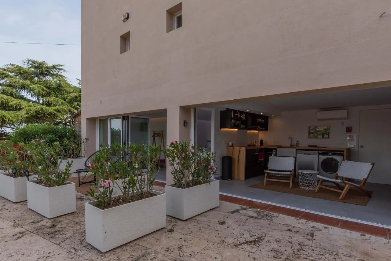 Romantic Modern Apartment Private Swimming Pool 5 Min Walk From Begur Centre